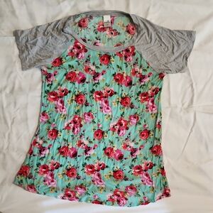 Floral Short Sleeve Top - Gray and Green